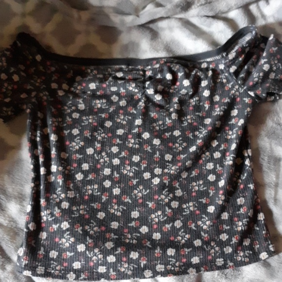 Shirt - Picture 3 of 3